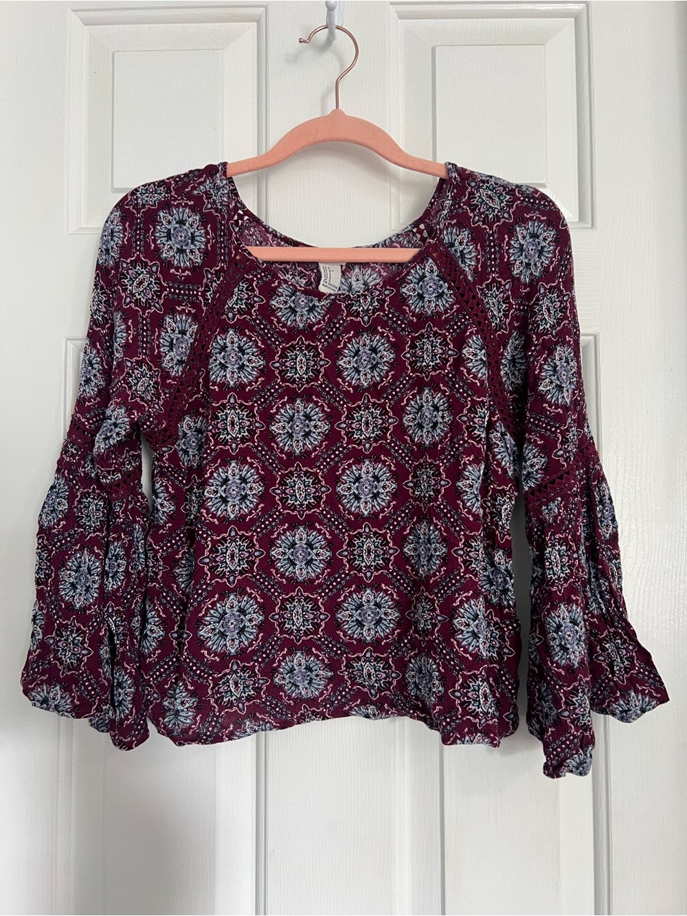 Forever 21 plum paisley print blouse with flared bell sleeves and lace detail